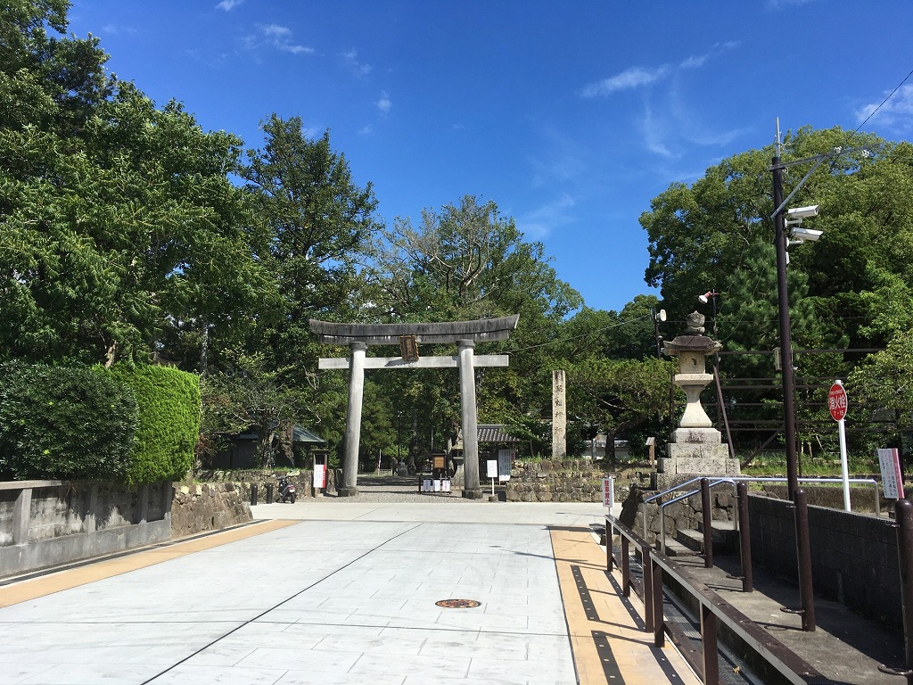 鬪雞神社